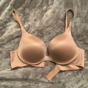 Victoria’s Secret nude seamless padded push up bra